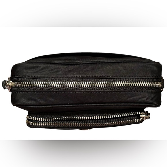 Tory Burch Virginia Nylon Mini Crossbody Bag. New with tags. - Picture 3 of 14